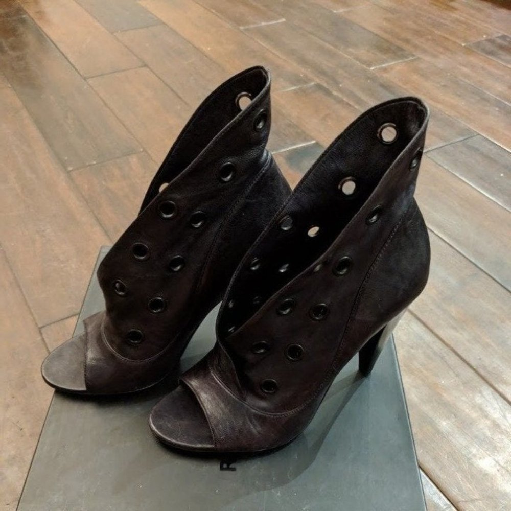 Report Signature Vandalia Opentoe Bootie - image 1